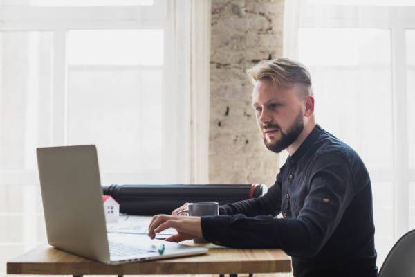 Чи справді ChatGPT робить наш мозок ледачим? - INFBusiness