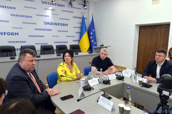 «Креативні і дієві методи стимулювання вживання та розвитку української мови». Частина перша - INFBusiness