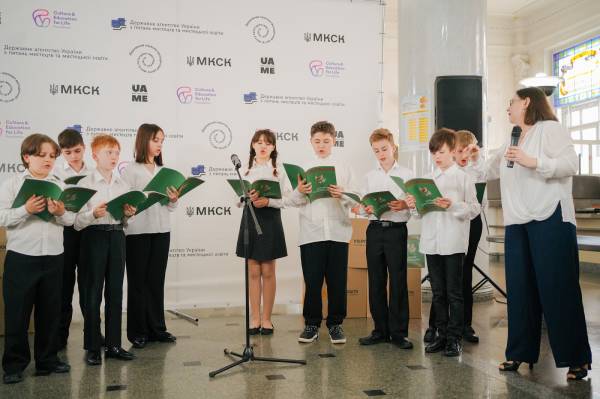 Мистецькі школи України отримають понад 30 тисяч сучасних музичних посібників - INFBusiness