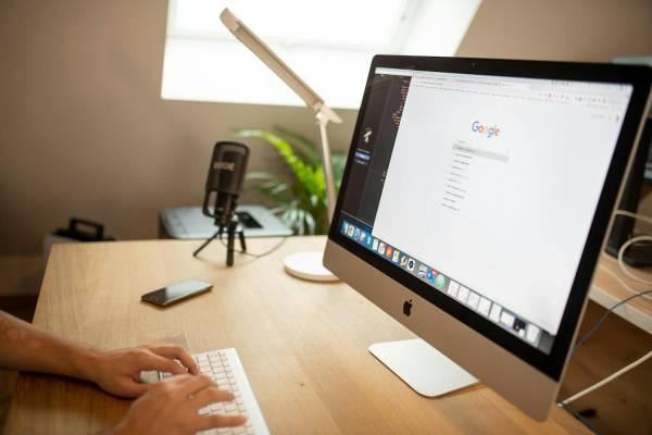 Чи справді ChatGPT робить наш мозок ледачим? - INFBusiness