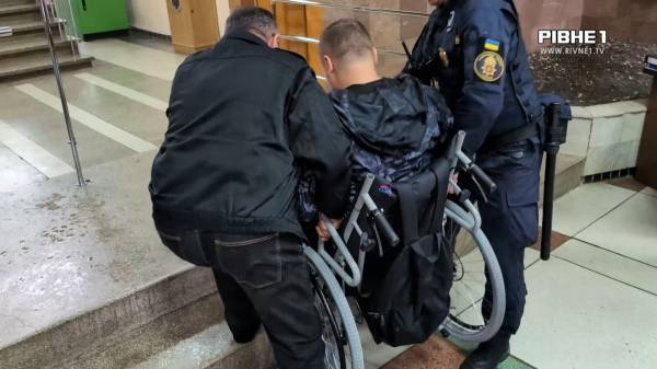 Рівне не безбар`єрне: В обласному центрі провели експеримент на мобільність (ВІДЕО) - INFBusiness