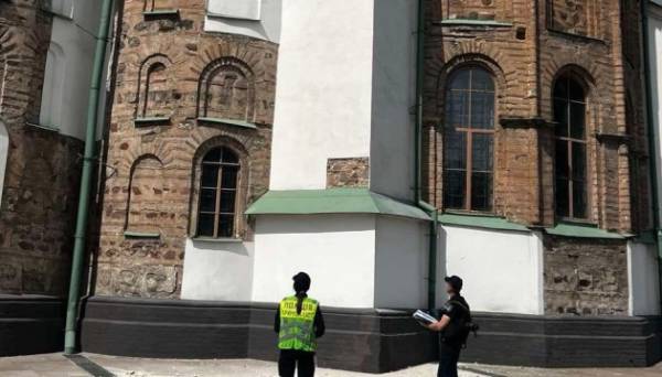 У Києві внаслідок російської атаки пошкоджений Софійський собор - INFBusiness