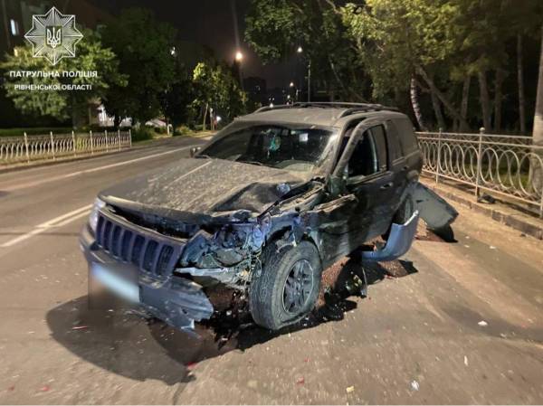 Кермував напідпитку: Водій Jeep у Рівному скоїв дві ДТП за один вечір - INFBusiness