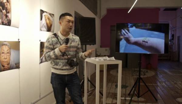 «Жити життя з війною»: Про що фотовиставка Хірано Такаші - INFBusiness