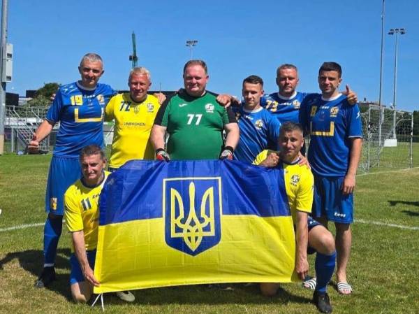 Лікарі з Рівненщини вибороли бронзу на Чемпіонаті світу з футболу серед медиків - INFBusiness