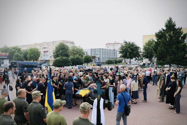 На Костопільщині провели двох захисників в останню земну дорогу - INFBusiness