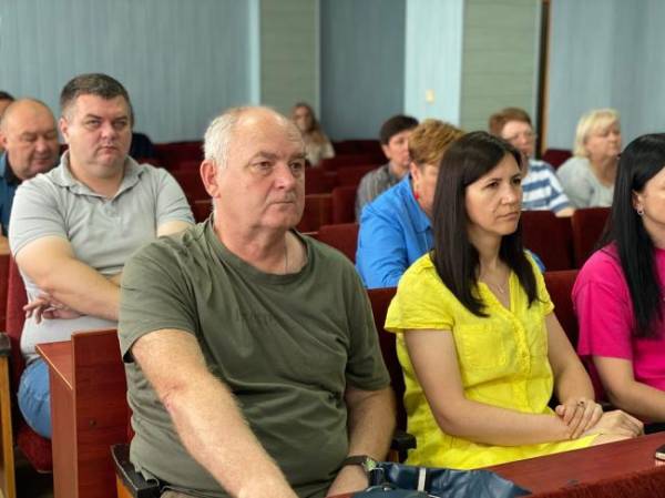 Рідним шістьох воїнів із Рівненщини вручили їхні посмертні відзнаки - INFBusiness