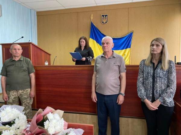 Рідним шістьох воїнів із Рівненщини вручили їхні посмертні відзнаки - INFBusiness