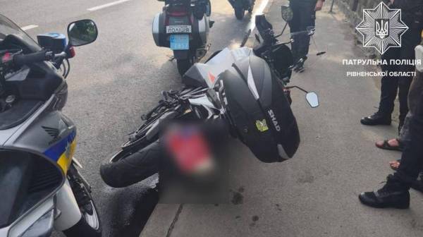 Намагався втекти на мотоциклі з розшуку: у Рівному затримали 21-річного водія - INFBusiness