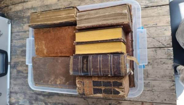 З України намагалися вивезти книги, які можуть мати культурну та історичну цінність - INFBusiness