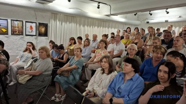 У Миколаєві в рамках проєкту «Пліч-о-пліч» відбувся концерт «Козака Сіромахи» - INFBusiness