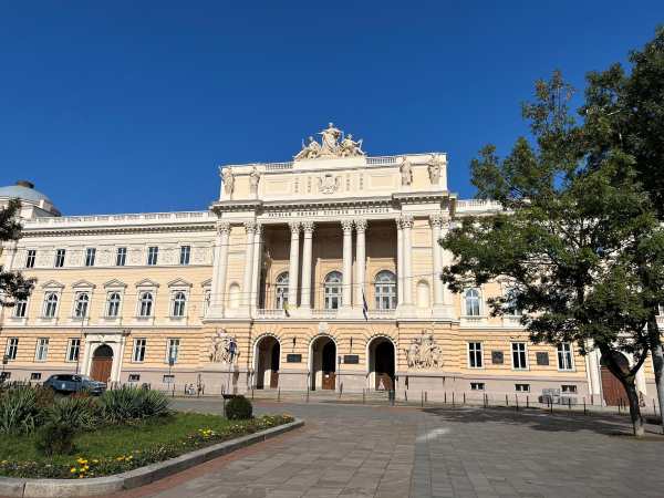 Ціна за навчання на спеціальності Менеджмент 2025 – скільки коштує навчальний рік