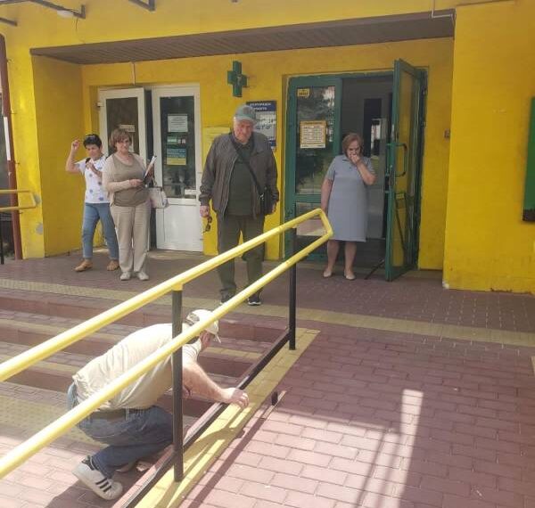У Вараші перевірили аптеки на доступність для людей з інвалідністю