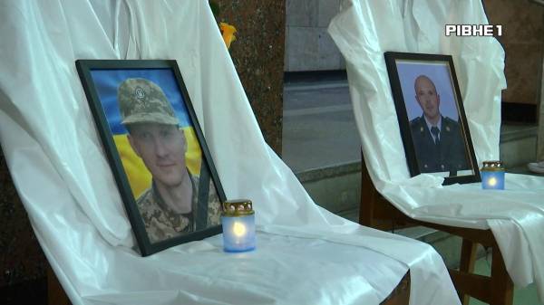 У лікарнях Рівненщини вшанували медиків, які загинули на фронті (ВІДЕО) - INFBusiness