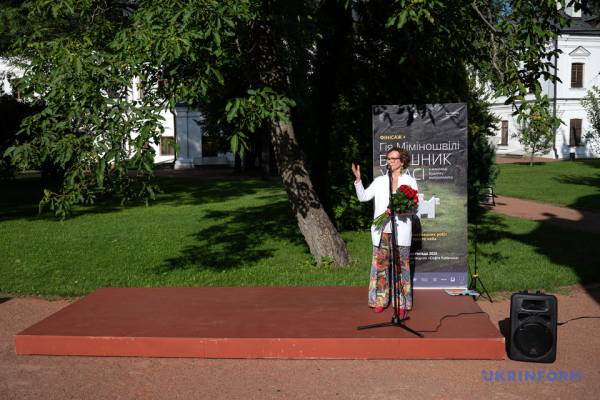 У «Софії Київській» відкрилася експозіція масштабованих робіт скульптора Гії Міміношвілі - INFBusiness
