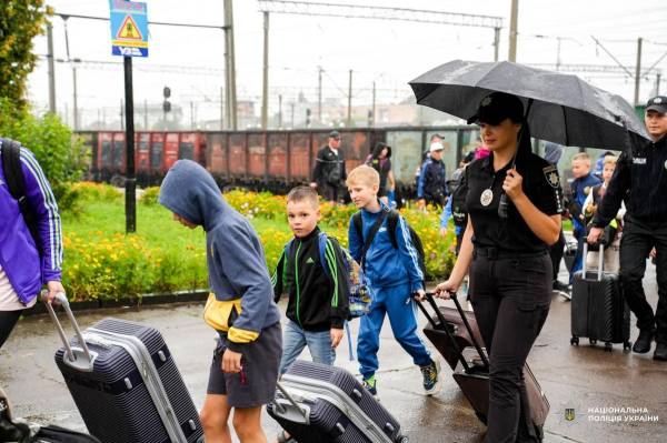 До Рівного приїхали діти з прифронтового Запоріжжя на відпочинок та оздоровлення - INFBusiness
