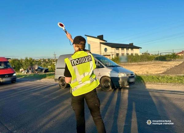 Поблизу Рівного сталася ДТП з потерпілими: на місці події працює поліція - INFBusiness