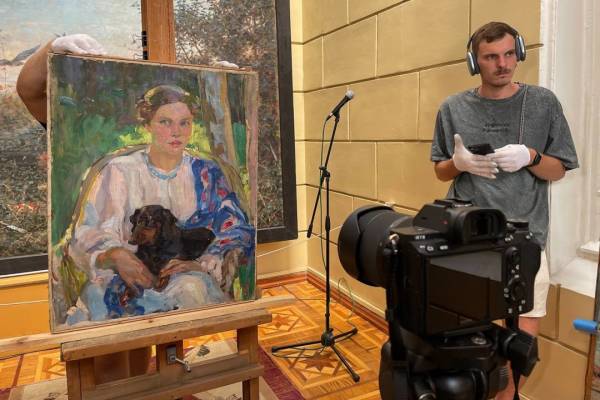 У Миколаєві оцифрують понад 300 картин з унікальної музейної колекції ХХ століття - INFBusiness
