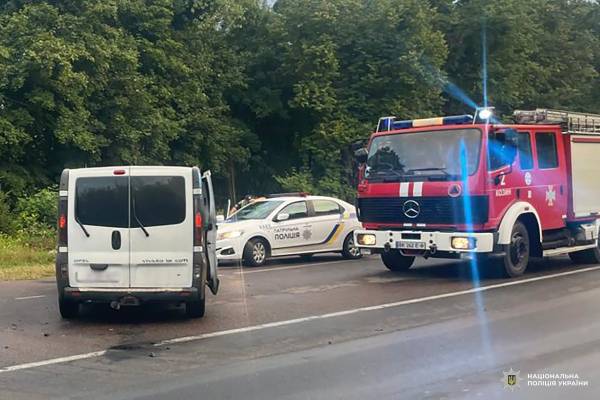 Травмувалися троє людей: у поліції повідомили деталі ДТП на трасі Київ – Чоп на Дубенщині - INFBusiness