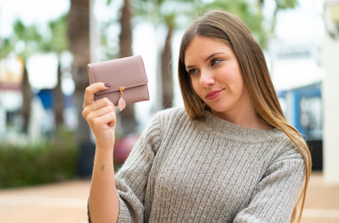 Ви сподіваєтеся на реальне підвищення зарплат вчителям на 50%? - INFBusiness