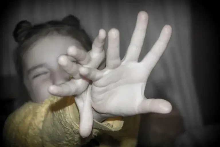 Якщо дитина не хоче йти до школи після канікул: 3 тактики замість умовлянь - INFBusiness