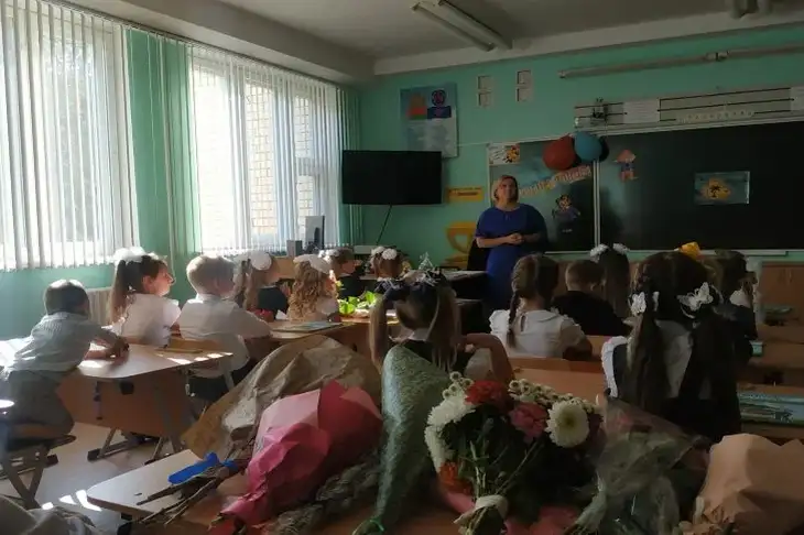 Школярам у Білорусі дозволили використати смарт-годинник: але не всім Дети