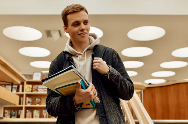 Другокурсники ще не мають стипендій. - INFBusiness