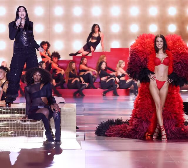 12 найкращих учасниць показів мод Victoria’s Secret усіх часів