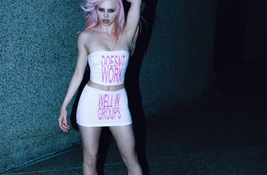 Адела розповідає про свій дебютний міні-альбом та перший тур в ексклюзивному інтерв’ю