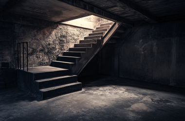 Директори навчальних закладів не мають нести відповідальність за здійснення реконструкцій або зведення будівель в освітніх установах, включно з бомбосховищами. Керівники шкіл вільні від обов'язку ремонтувати бомбосховища. - INFBusiness