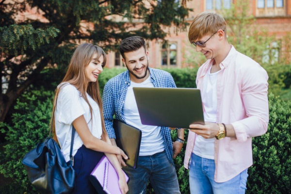 Освіта аспірантів в Україні: підготовка PhD зміниться - INFBusiness