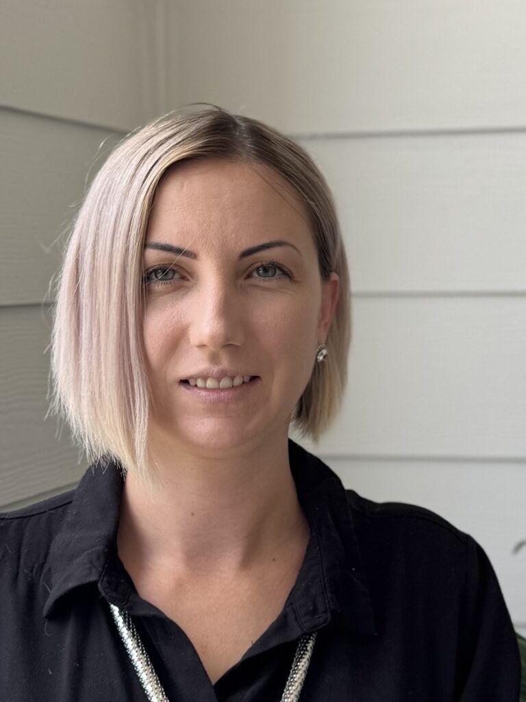 Українське сільське господарство продовжує демонструвати стійкість та інноваційність, особливо у вирощуванні ключових експортних культур, серед яких кукурудза займає одне з провідних місць. У цьому контексті особливої ваги набуває експертна думка фахівців, які поєднують багаторічний практичний досвід із науковою діяльністю. Нестеренко Соф’я Анатоліївна