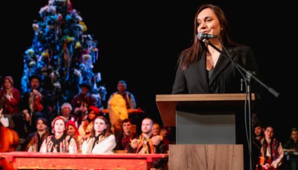 Івано-Франківський драмтеатр відзначив 115-річчя: Бережна нагородила митців.