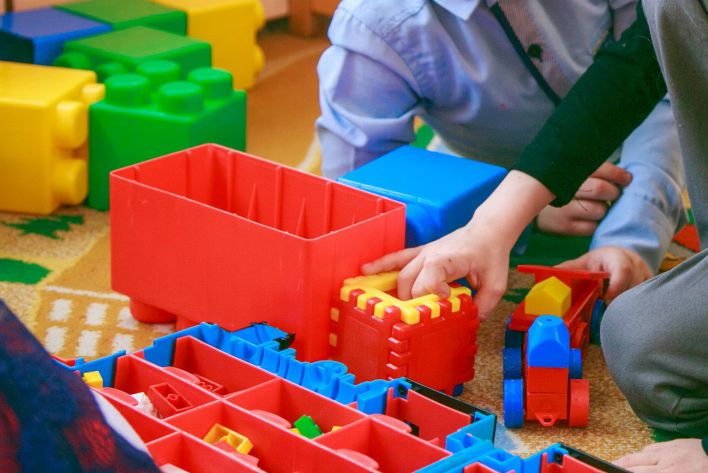 Як привчити дитину до порядку без скандалів: система, яка приживеться