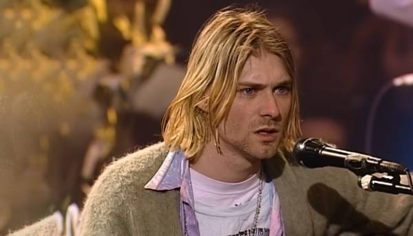 Слідчі розглядають версію про вбивство Курта Кобейна: відповідь поліції Сіетлу.