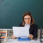 Гроші знайшли деінде: майже половина муніципалітетів скоротили премії педагогам