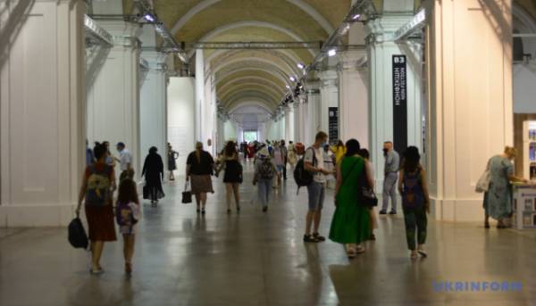 Літературний арсенал розкрив тему й організаторів фестивалю.