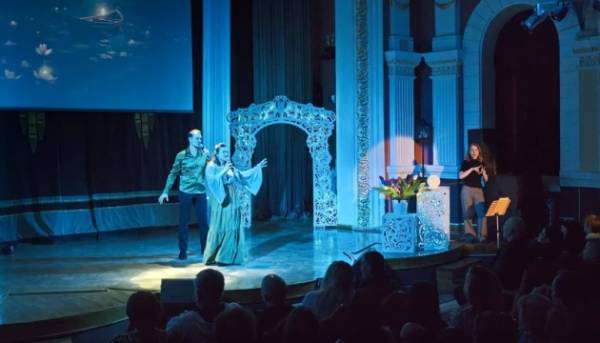 На Сумщині: філармонія дебютувала з пісенним шоу мовою жестів.