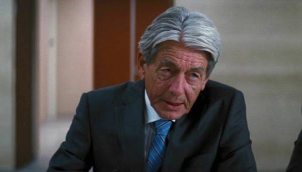 Джон Нолан, зірка фільмів про Бетмена, пішов з життя