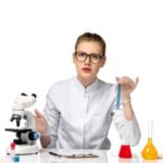 “Надто мізерні цифри”: зарплати українських науковців.