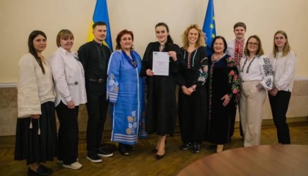 Вишиванку внесено до репрезентативного списку нематеріальної культурної спадщини людства Міністерством культури.