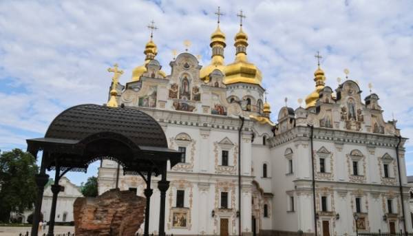Президент підписав розпорядження щодо підготовки до святкування тисячолітнього ювілею Києво-Печерської лаври