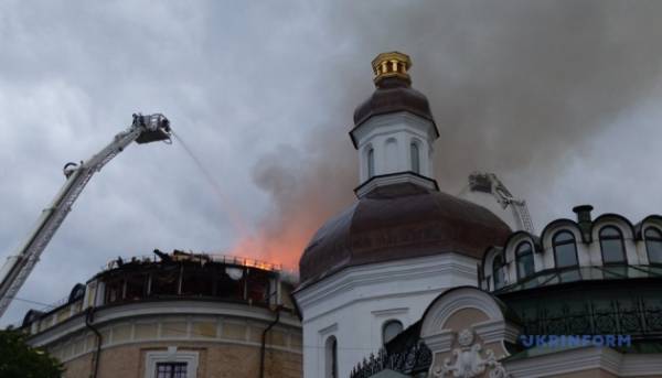 Держкомісія у справах ЮНЕСКО вимагає від керівництва відповіді на атаку РФ на Київську лавру