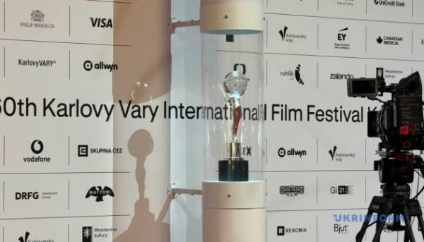 Стрічка «Збір фруктів» здобула «Кришталевий глобус» на кінофестивалі в Карлових Варах.