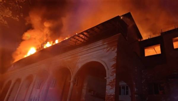 Російська масштабна атака балістикою на Київ знищила друкарню та близько 250 тисяч…