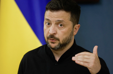 Президент Зеленський запевнив педагогів у подальшому підвищенні їхньої заробітної плати.