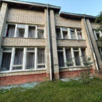 Російська атака знищила вікна львівської бібліотеки