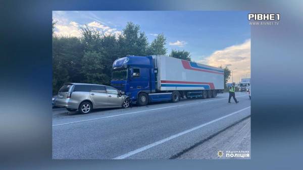 Мотоцикл, скутер, легковик та вантажівка: подробиці 3 вечірніх аварій на Рівненщині (ВІДЕО) - INFBusiness